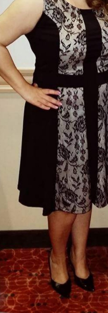 Dress - Picture 7 of 7